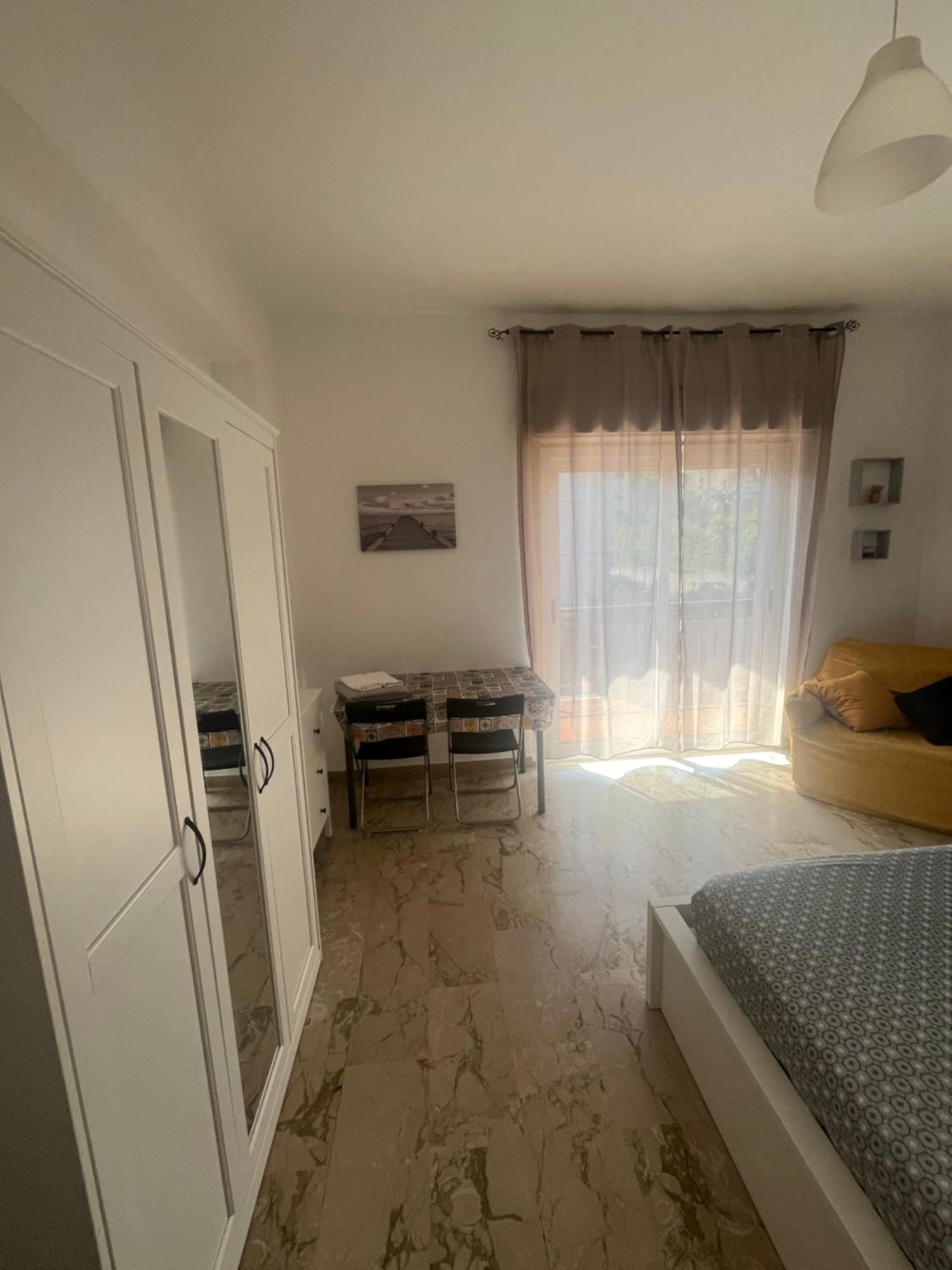 Il Fante Affitta Camere Messina Exterior foto